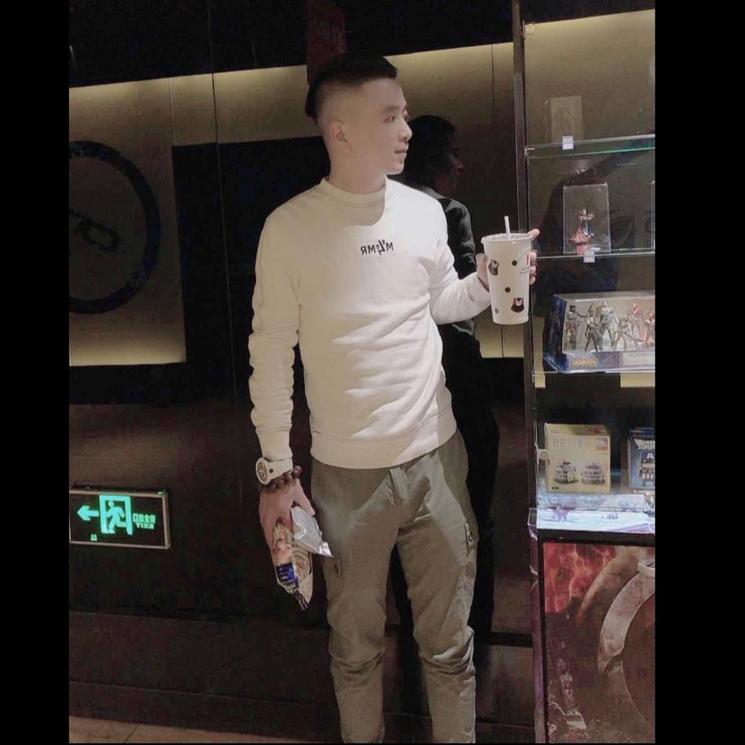 红鲤鱼与绿鲤鱼与驴 ㅤㅤㅤㅤㅤㅤㅤㅤ