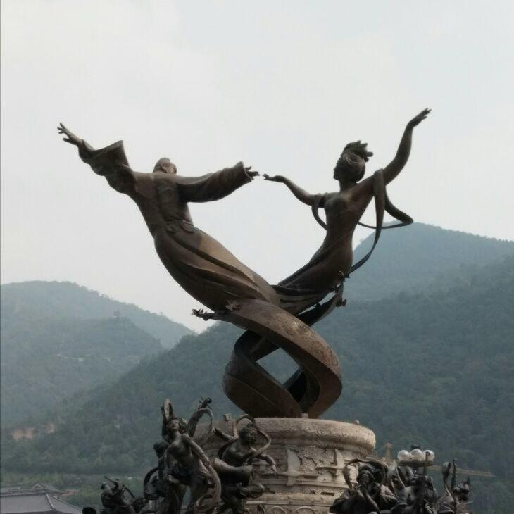 纵横千里