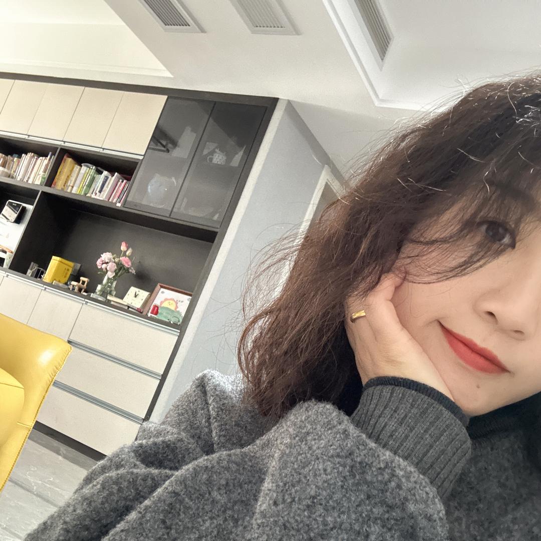 树上有只猴大大