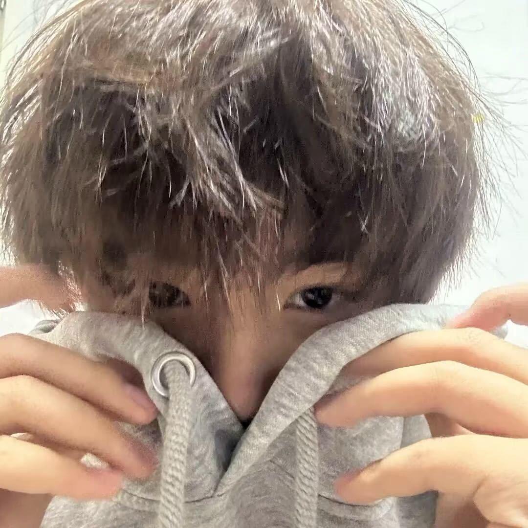 腾月之意运动跑步店