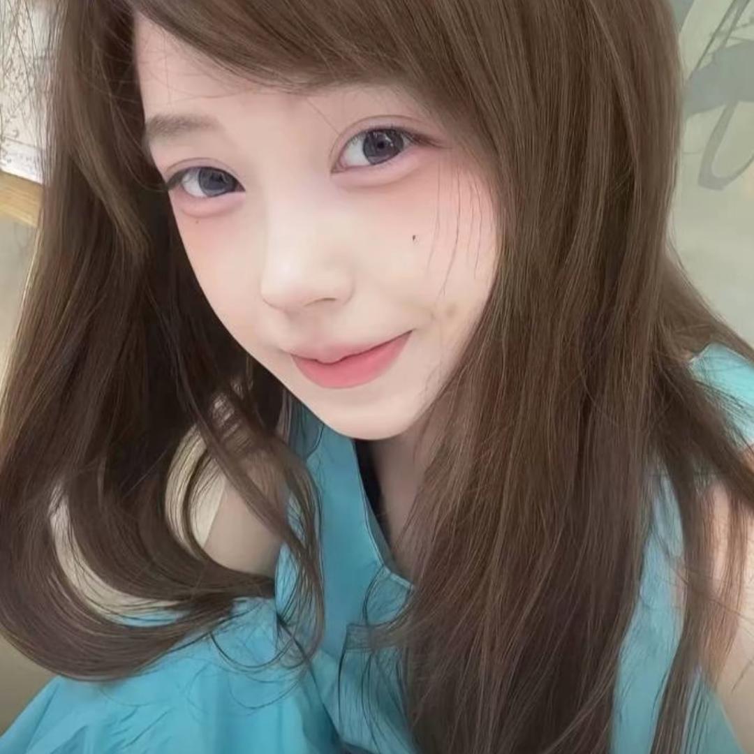 重生之我是富婆狂抽男模屁股