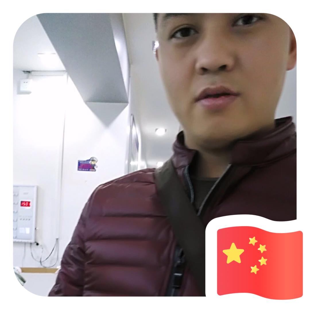 【三哥】^ _ ^