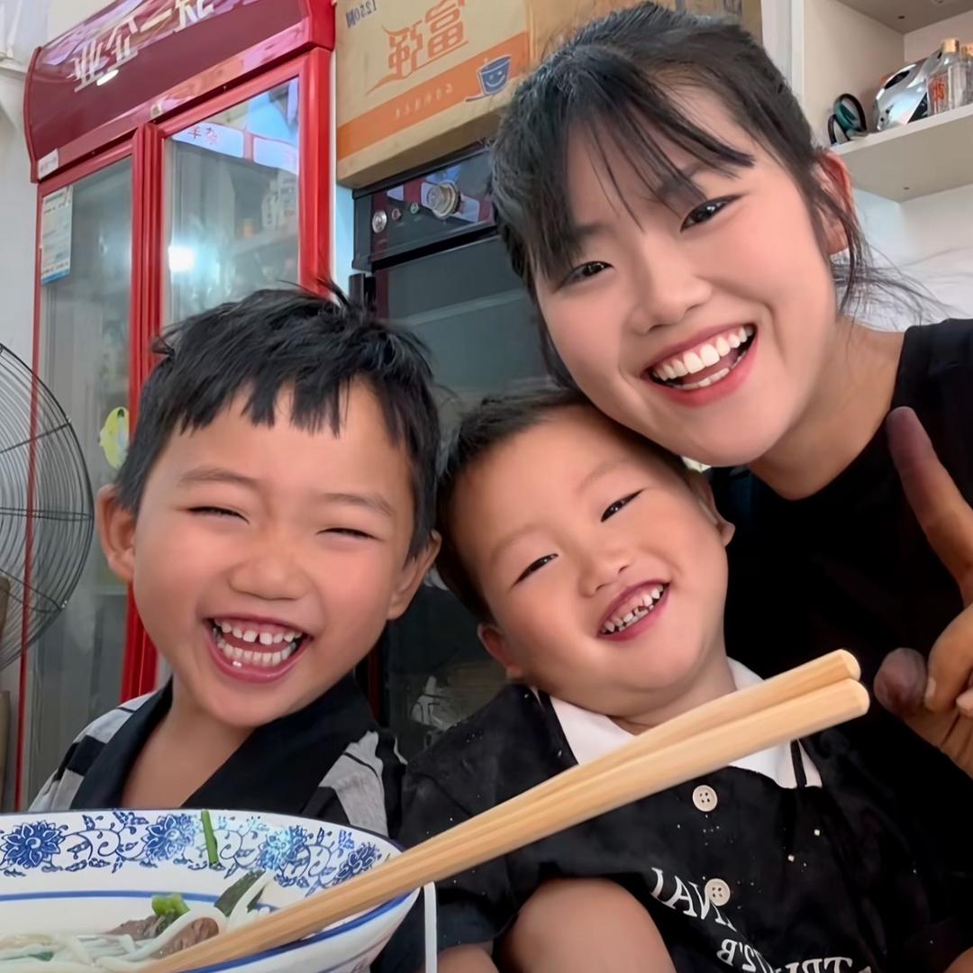 小颖爱孩子爱生活