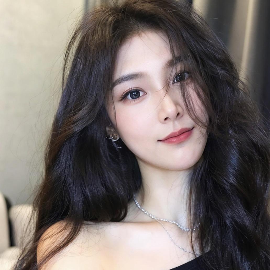 眉眼唇设计师心女士