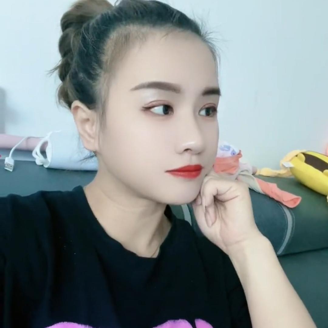 @ོᝰ硪芯💞向楊༊:༂《小号》