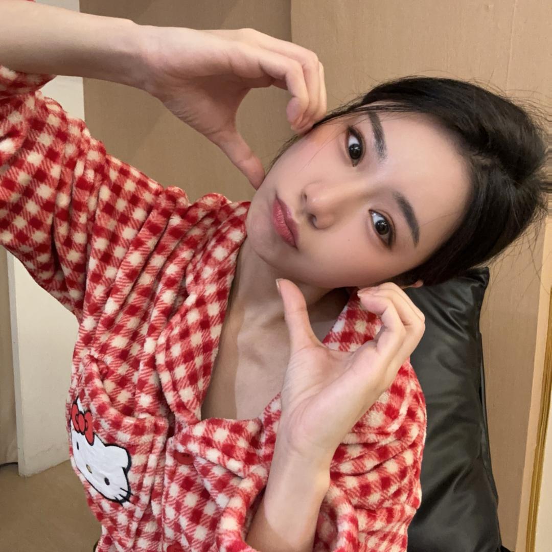 JULI橘里睡衣