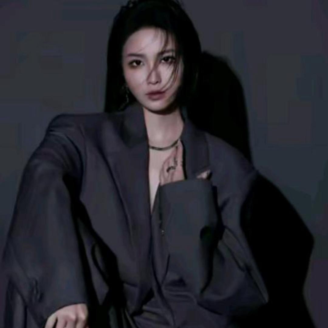 溶溶RONGRONG（爆款穿搭）