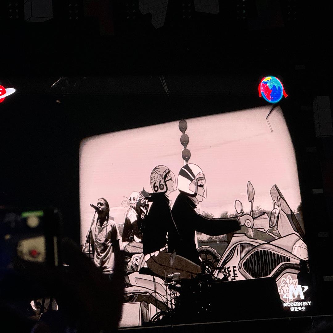 黑色的不是夜晚