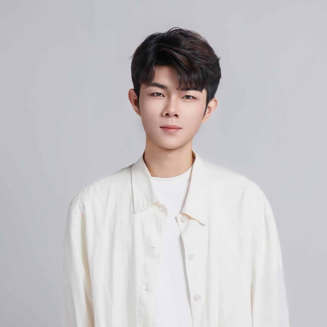 伤心小男孩💕💕
