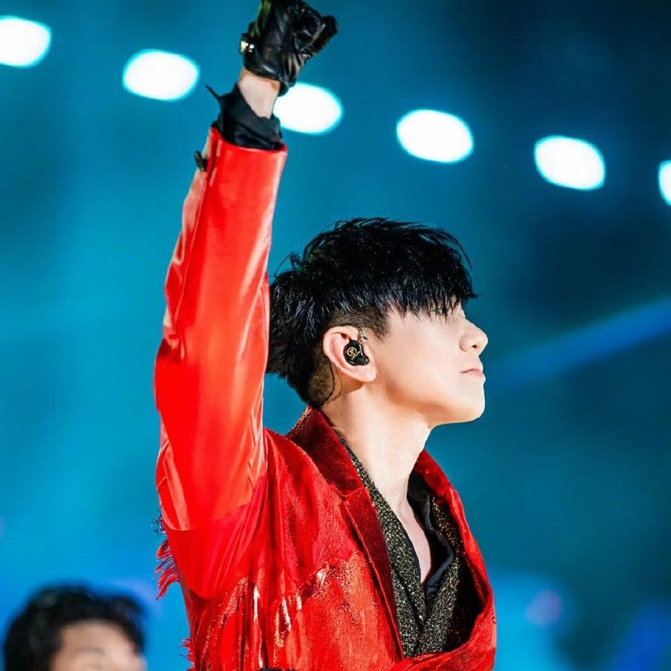 林俊杰的麦克风