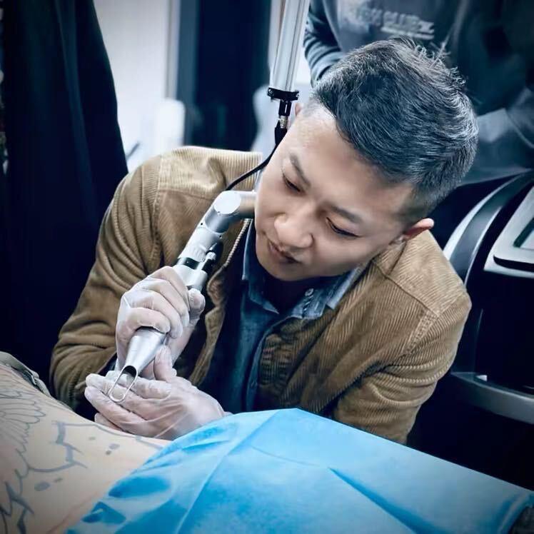 兰州白昼刺青穿孔·专业洗纹身