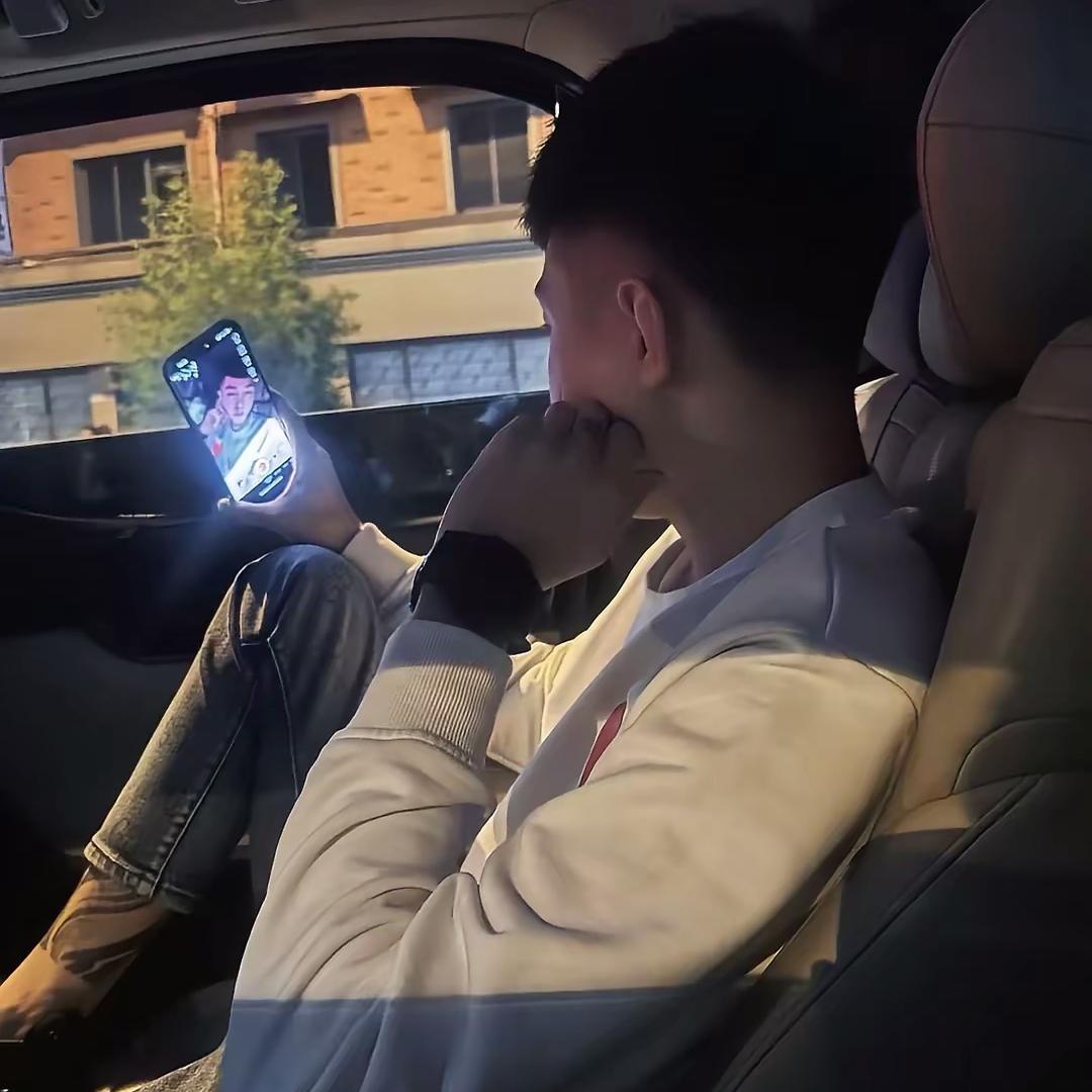 一吃香菜就高兴