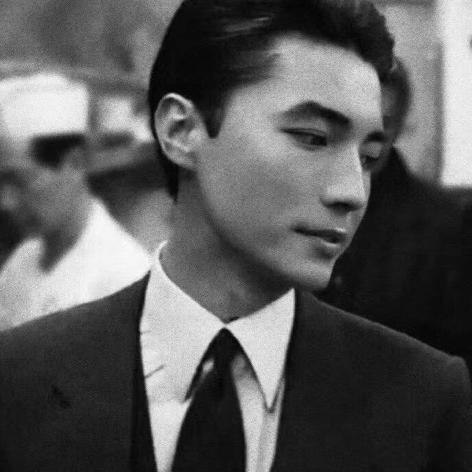 小胡.