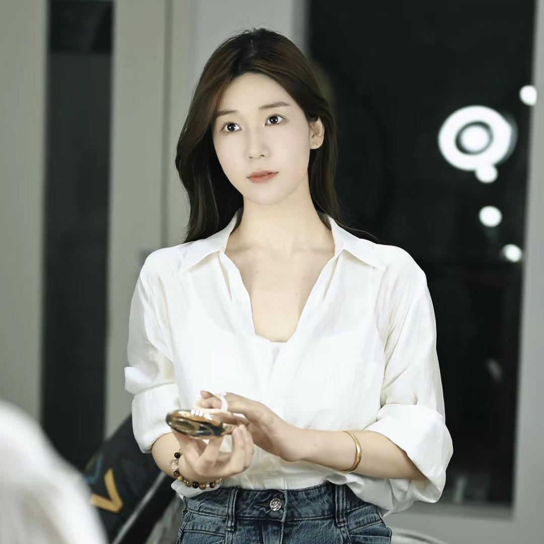 阿婉-汐白婚纱