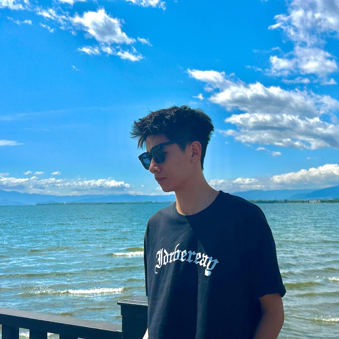 王哪跑🇨🇳