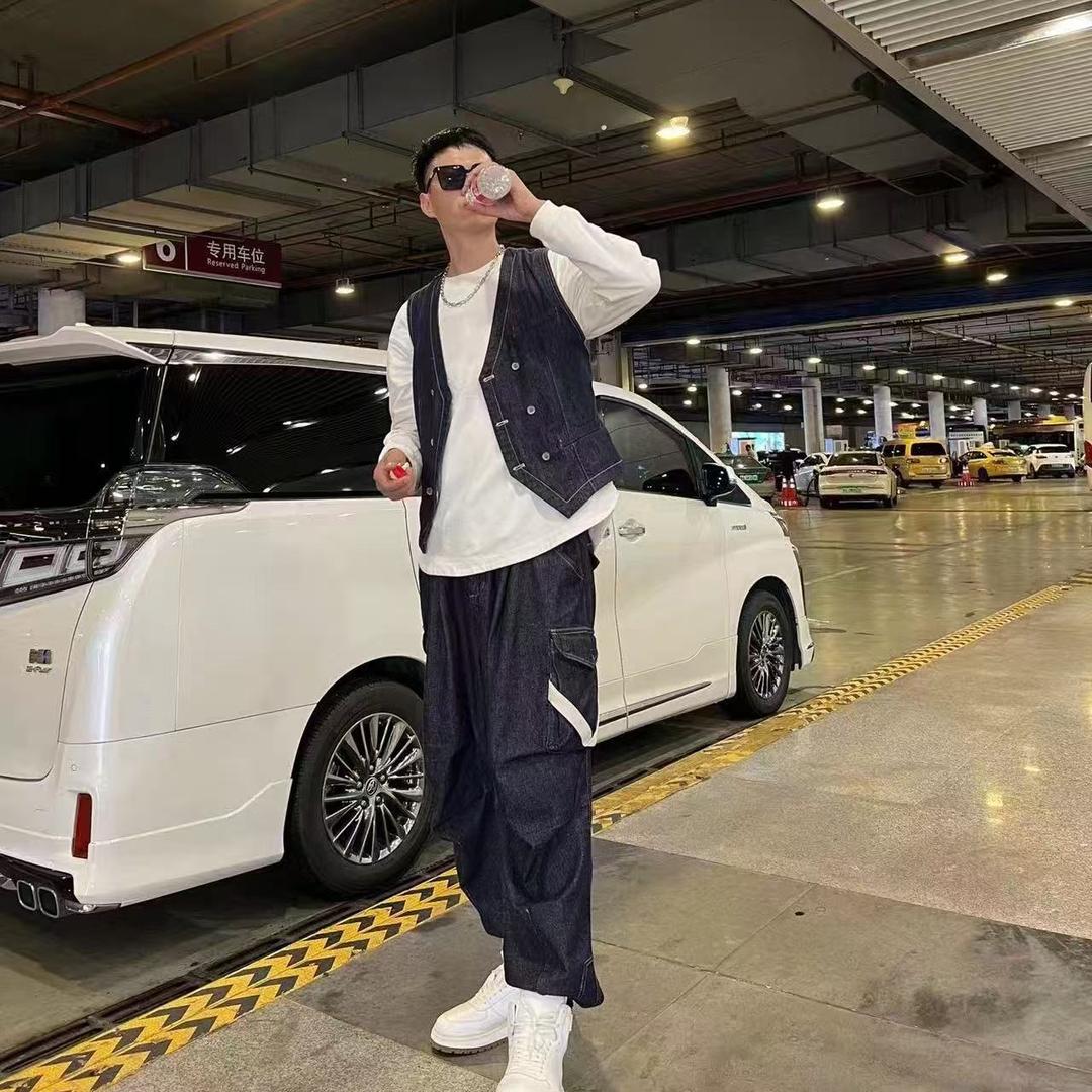 做服装的金老板