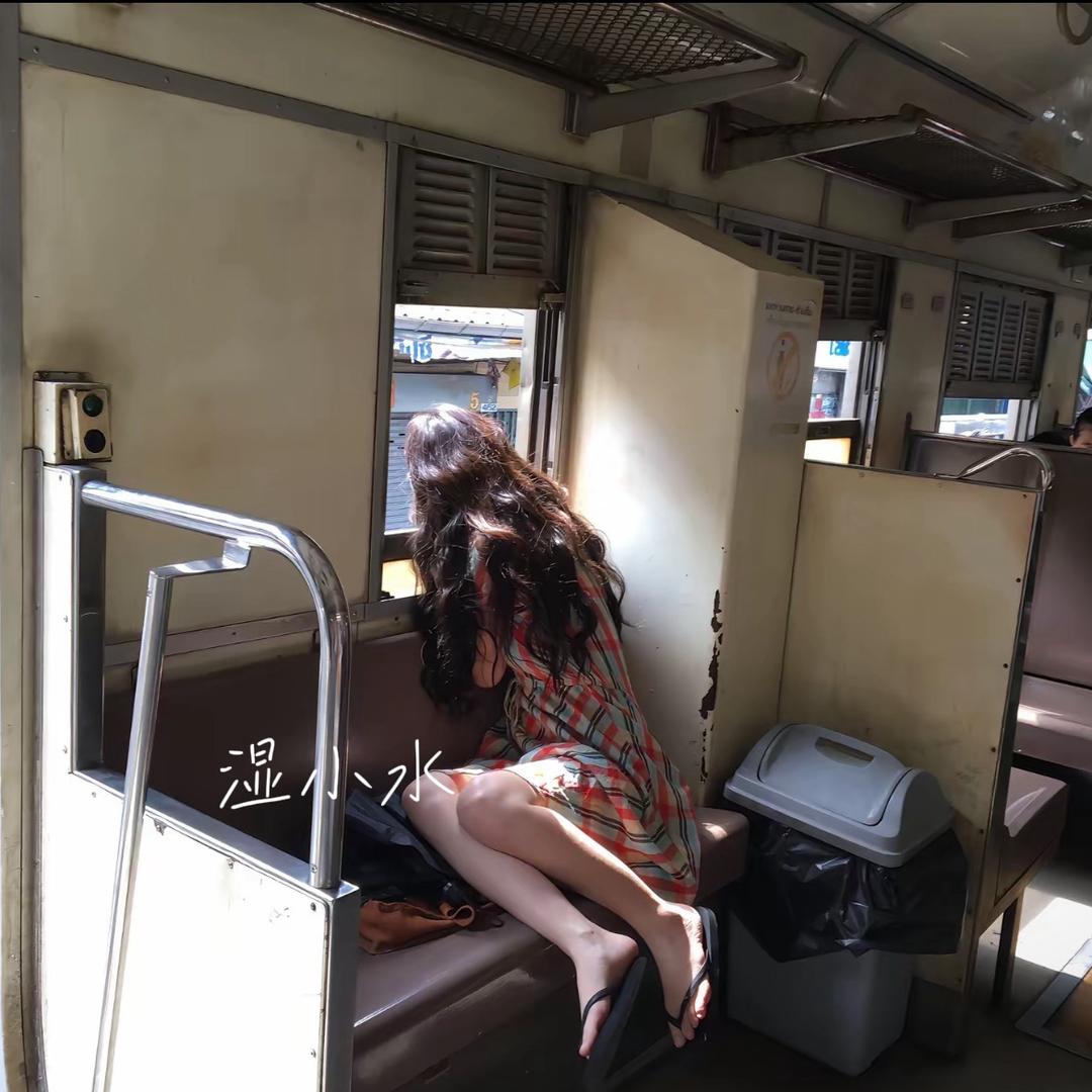 湿小水古着的头像