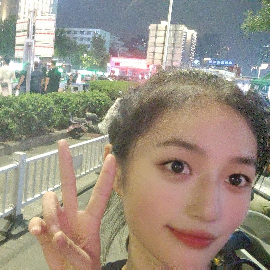 Yhoede月月衣阁