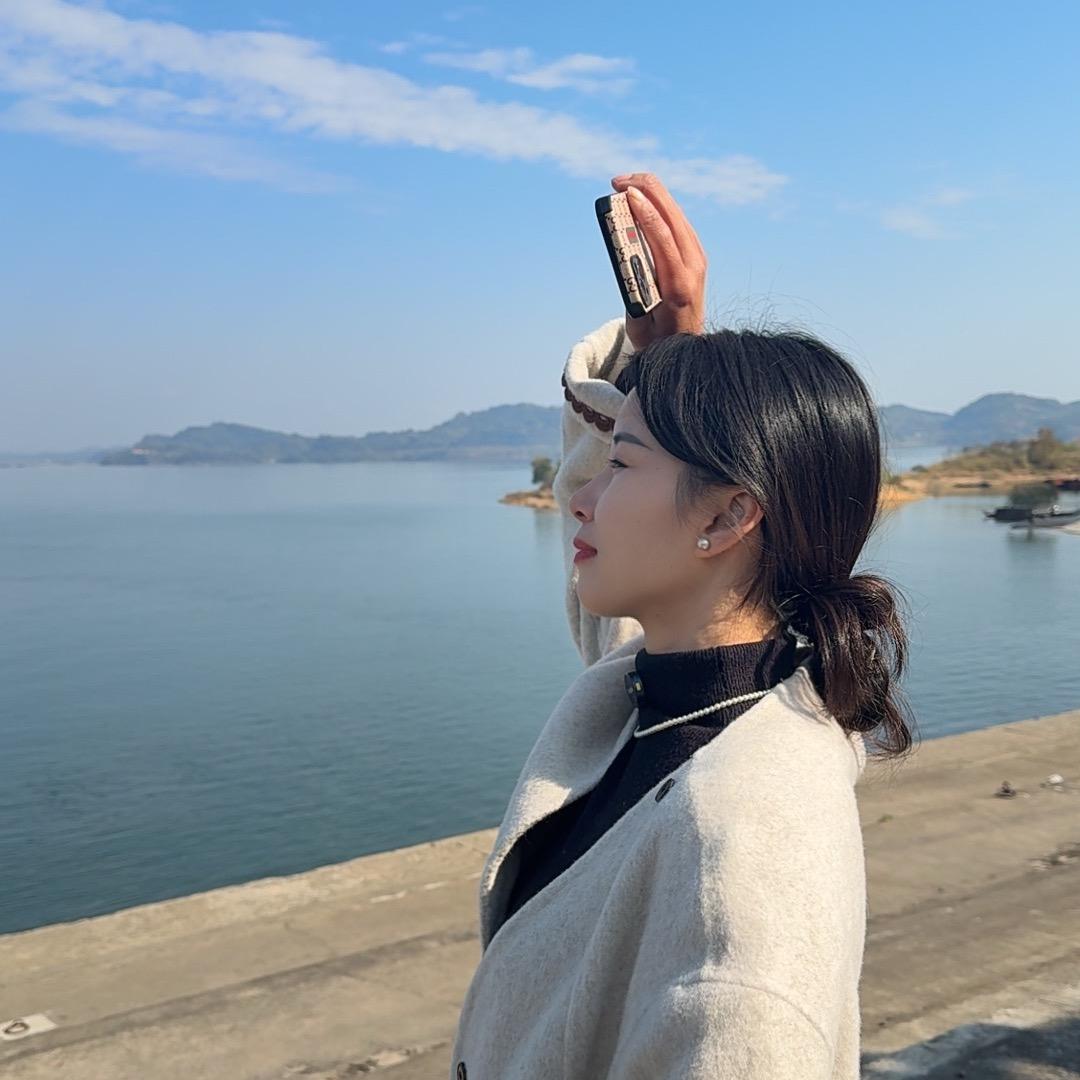 湖南双姑娘山货摊