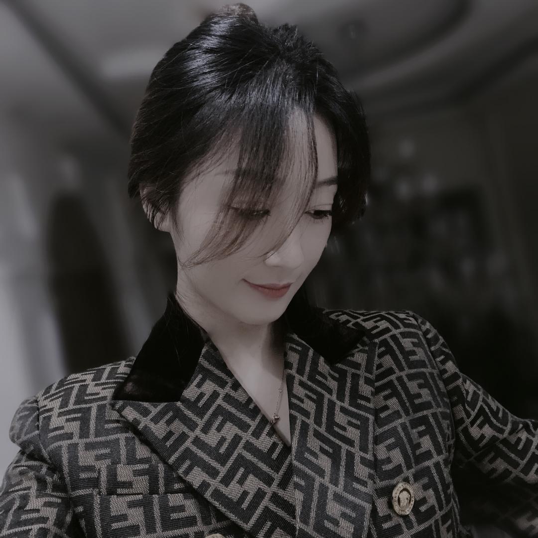 徐倫💗