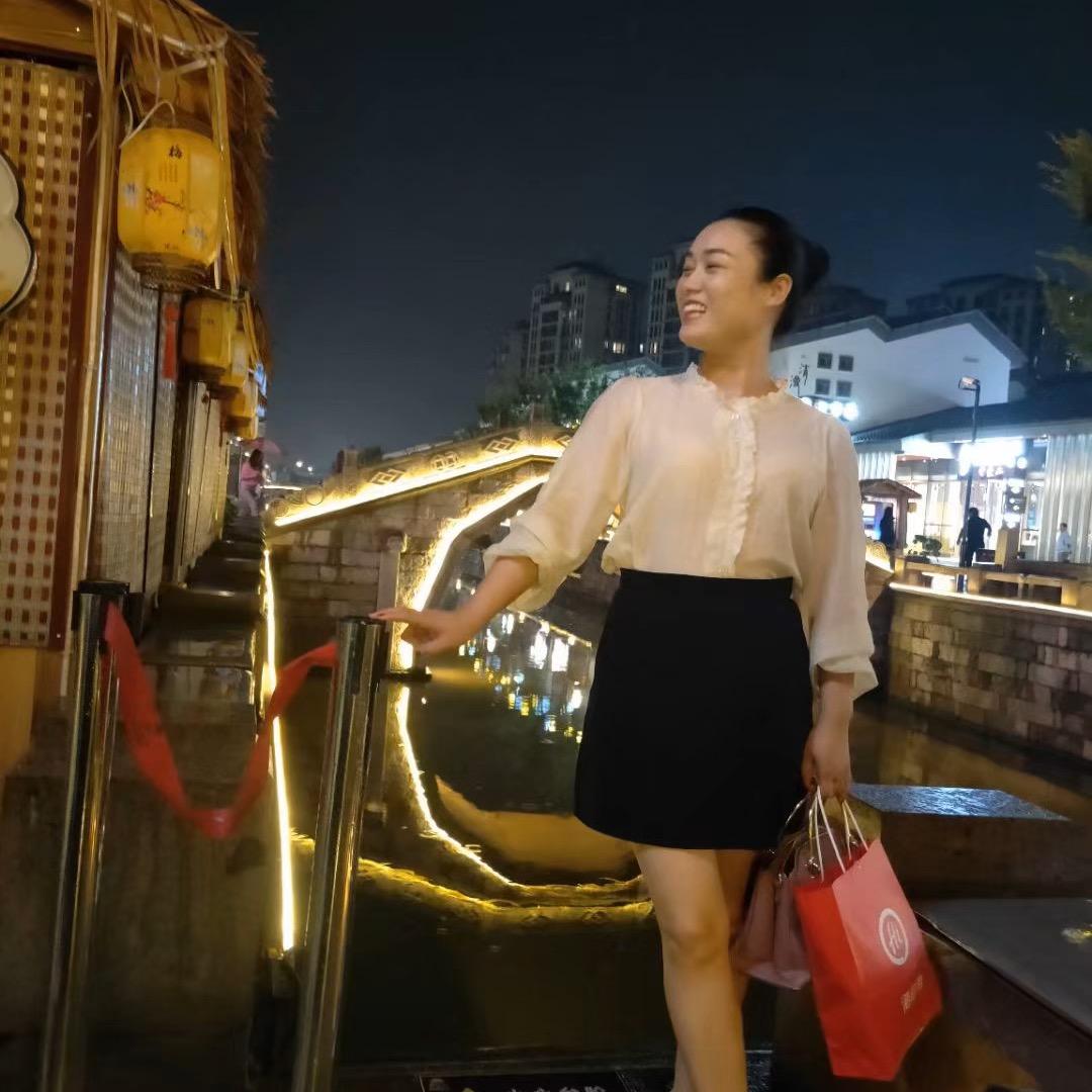 伊人红妆
