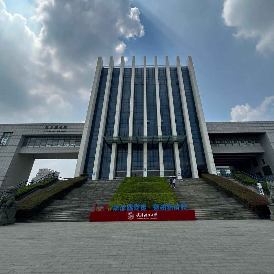 公办院校规划曹老师