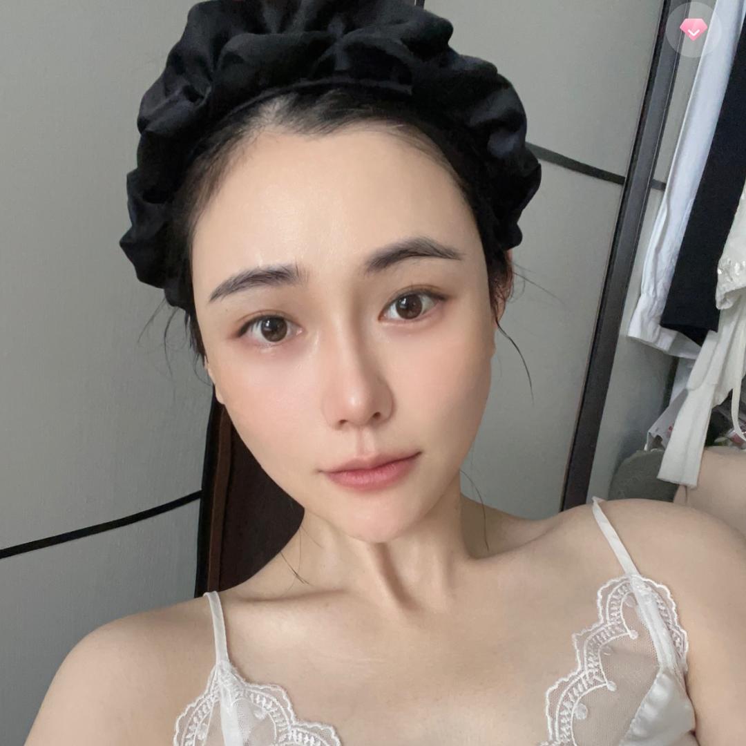 移居香港的小小玉