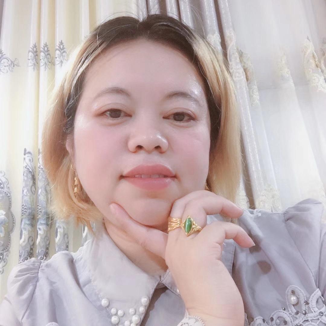 万佳窗帘李明娟