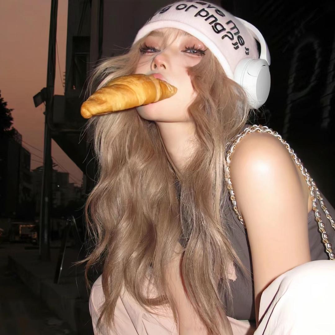 妍.