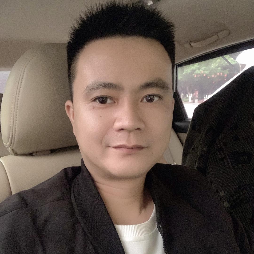 黄佬三