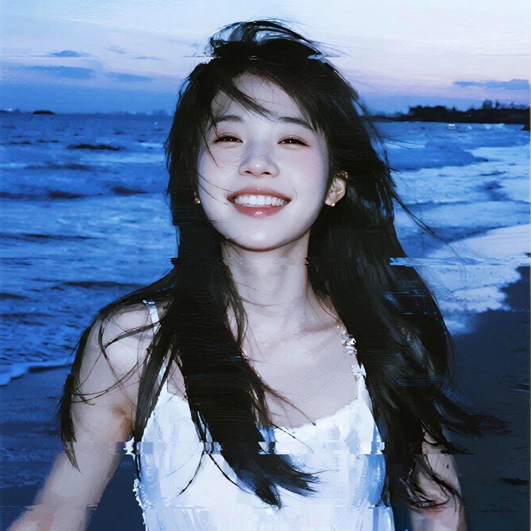 爱吃汉堡胚🍔（G.E.M.）