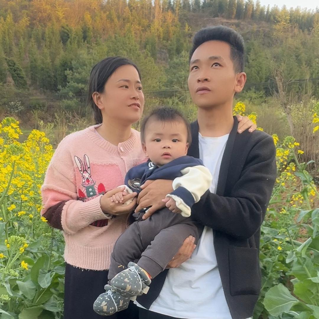 春艳和小安（购物号）