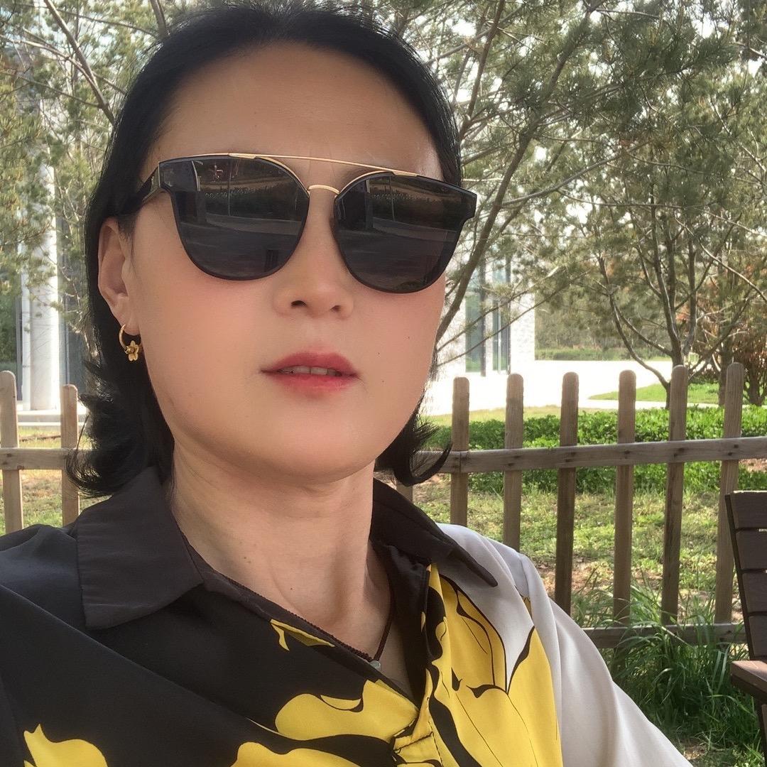 孙姐，拒绝聊天