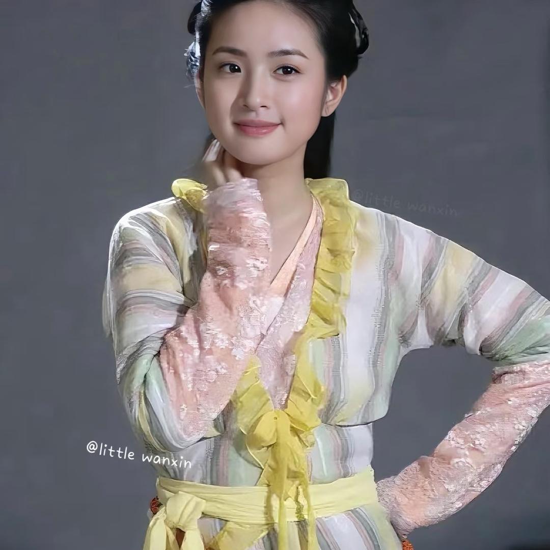 她