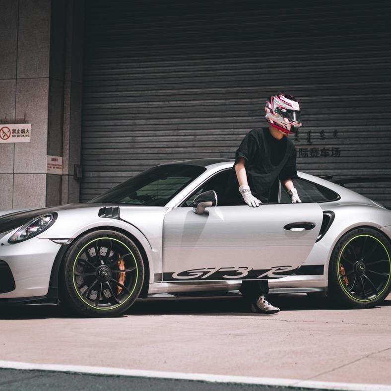 齐铮🏎️