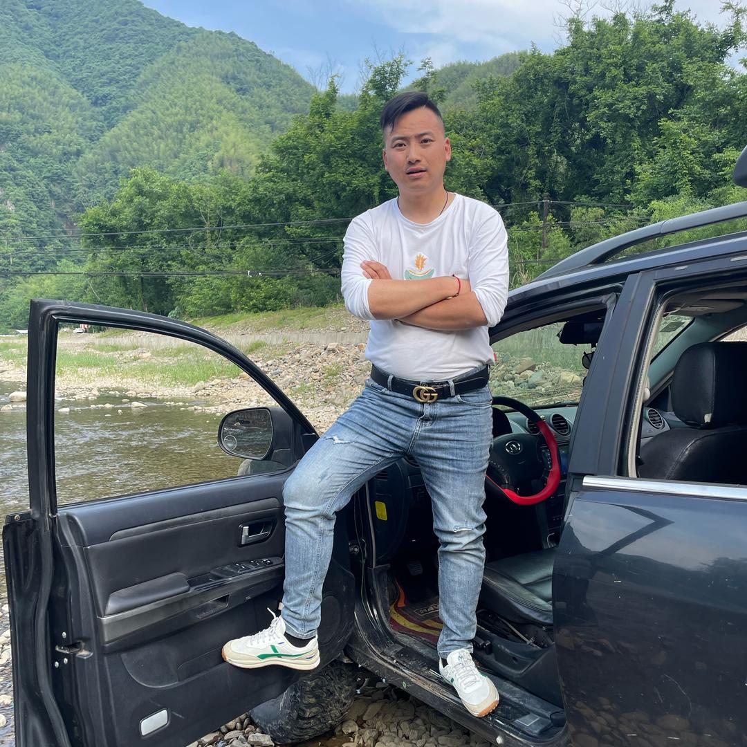 芜湖小飞商贸有限公司（婚庆车队）