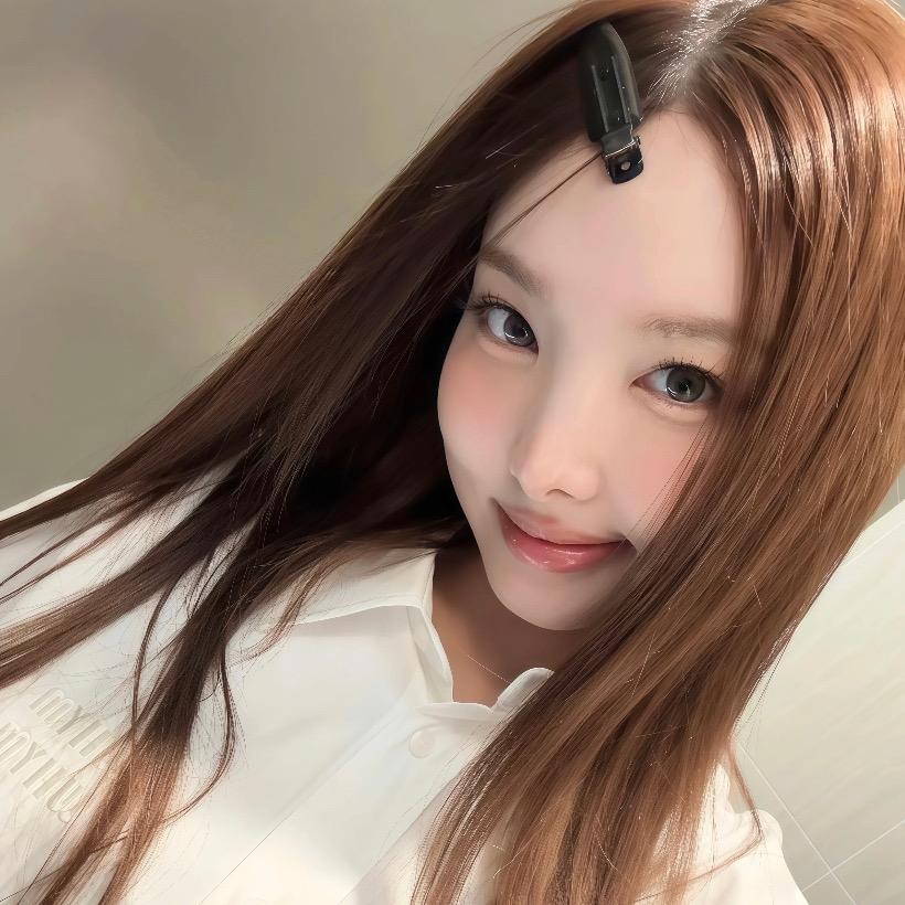 NINI🐰