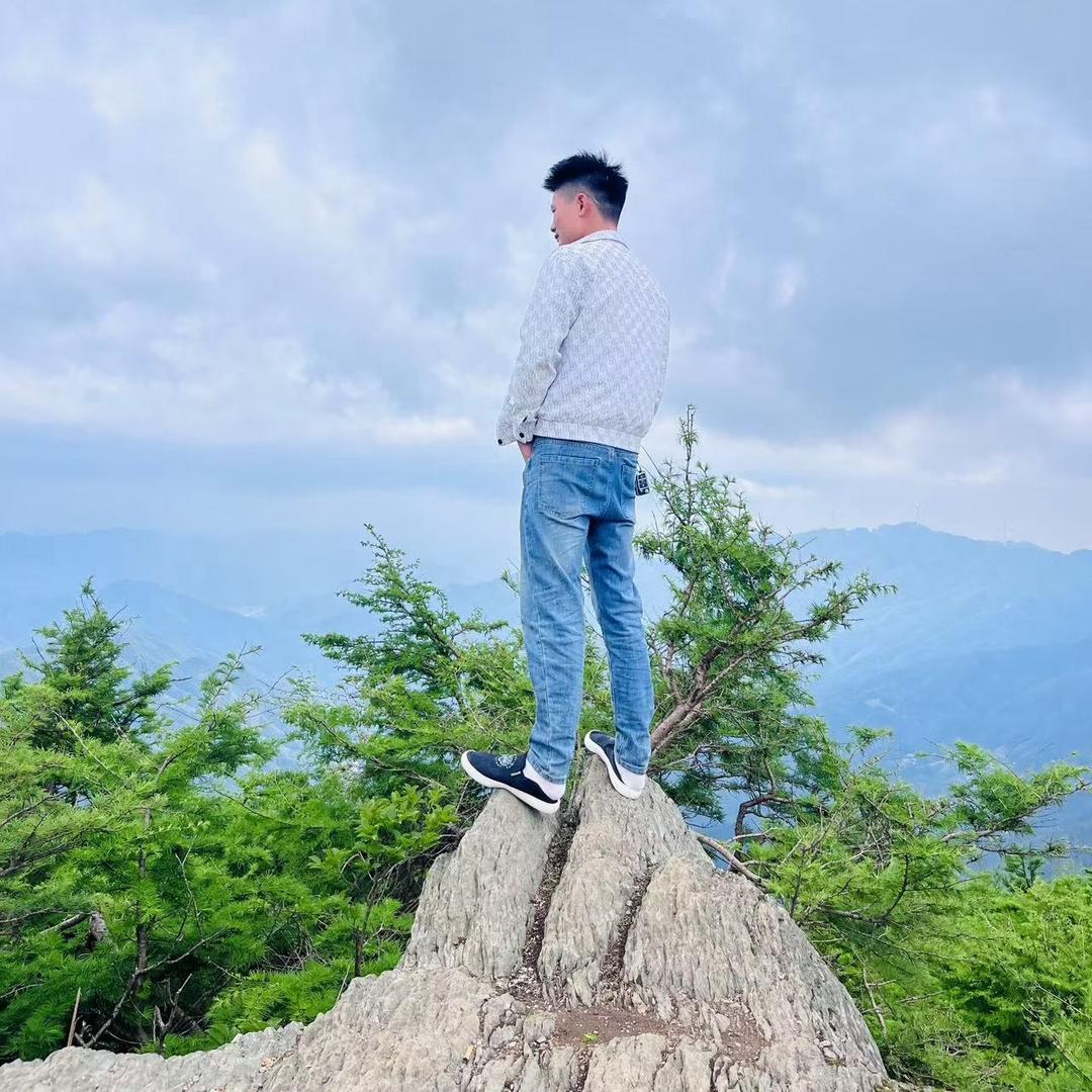 矮子木工。三哥