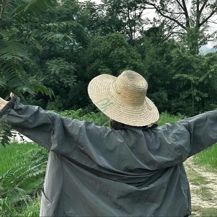 爱吃辣的小洛