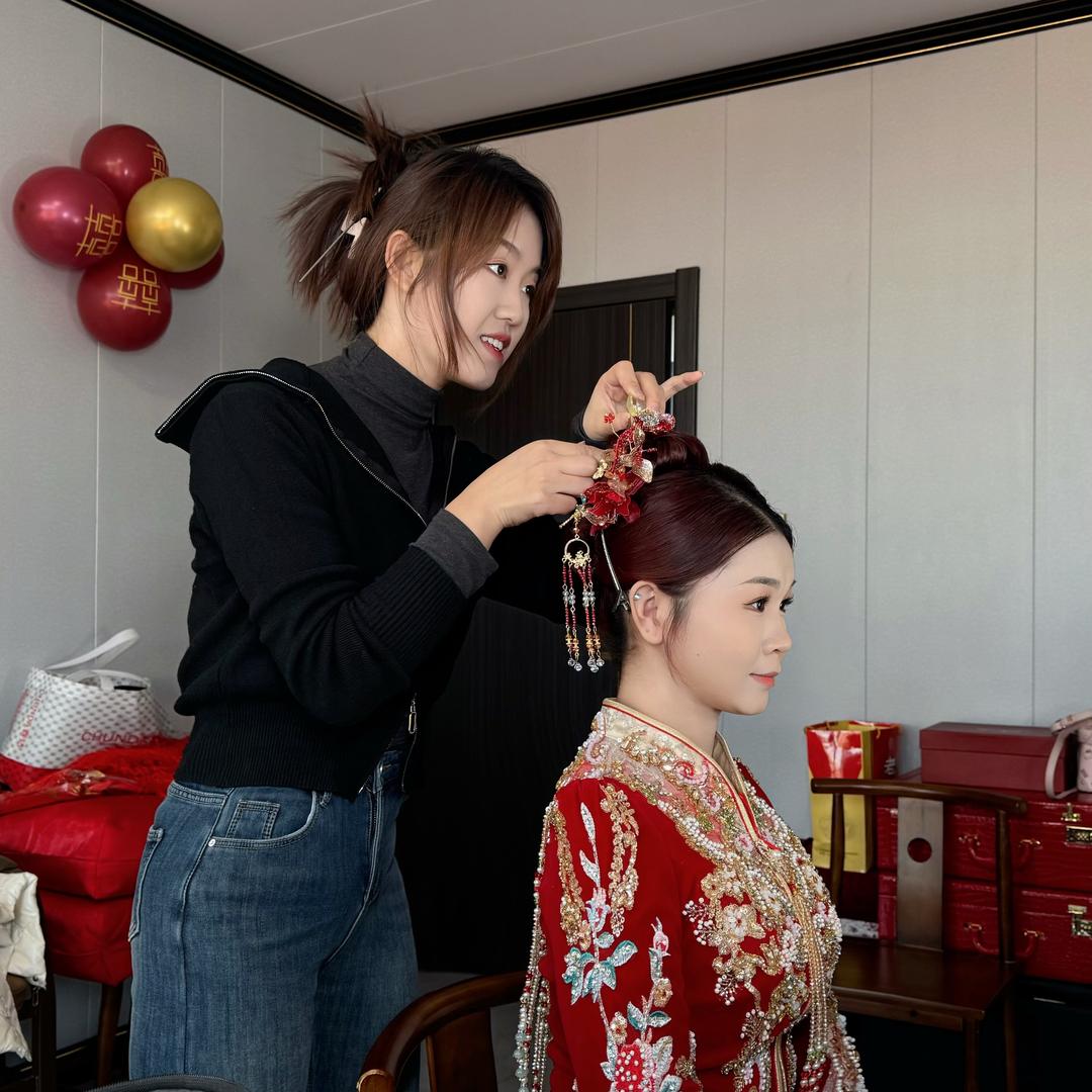 I Do婚纱礼服馆晓娇