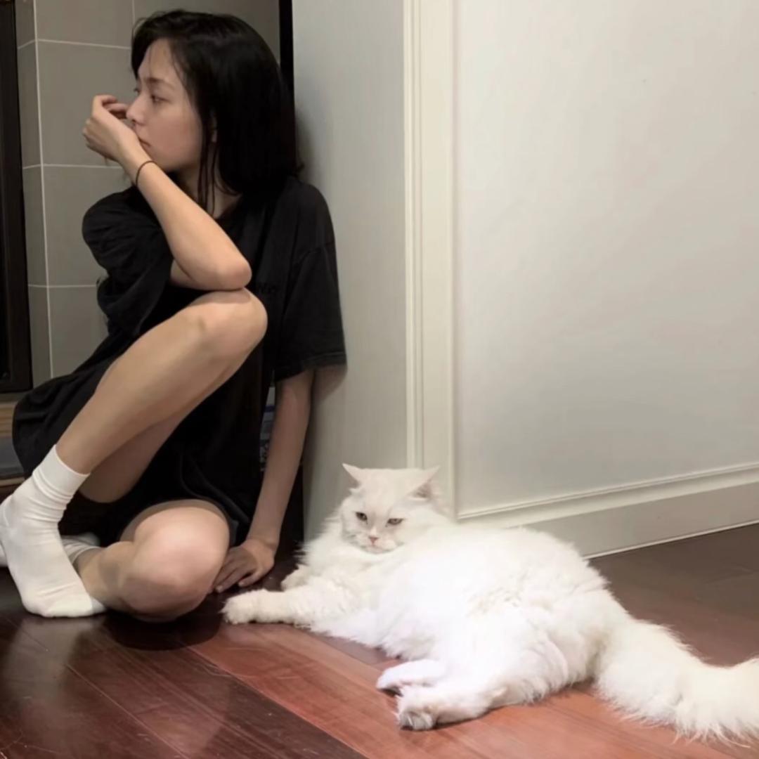 小哇.