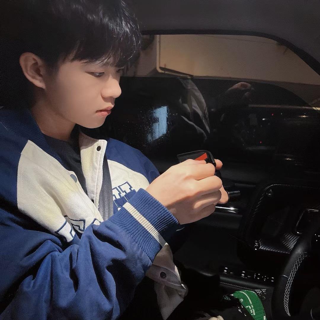 鱿小鱼…