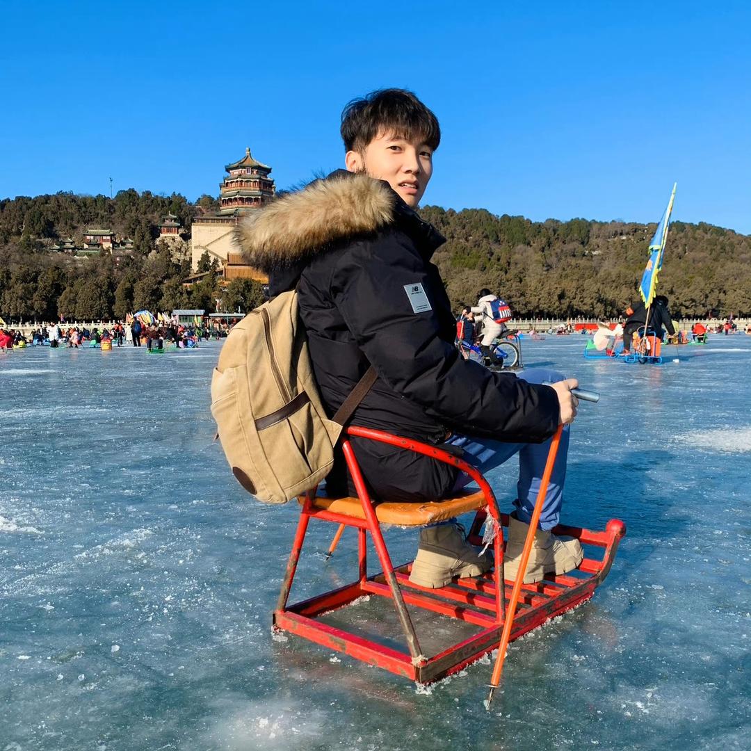 多米美育超人老师