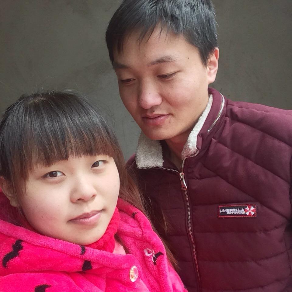 旦旦妞妞小跟班