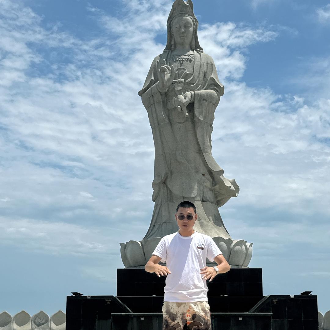 峰少🔥（三炮先生团队总管兼司机）