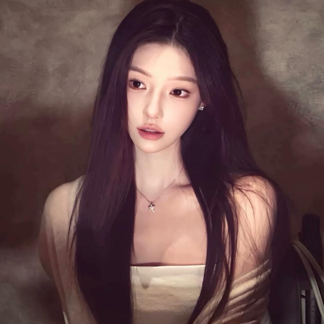 𝙞𝙪𝙠𝙤𝙞𝟳𝟳.