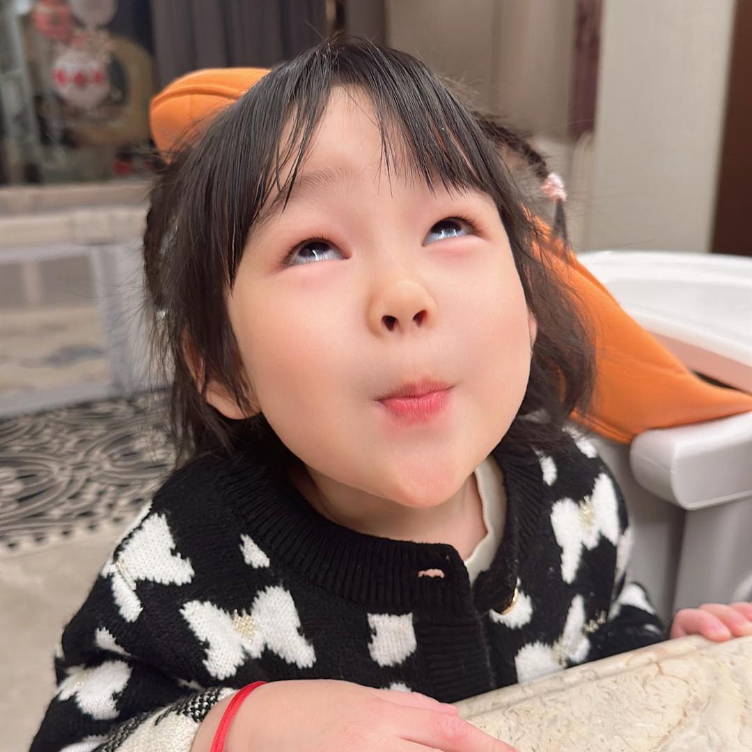 韦韦（汤真仁）