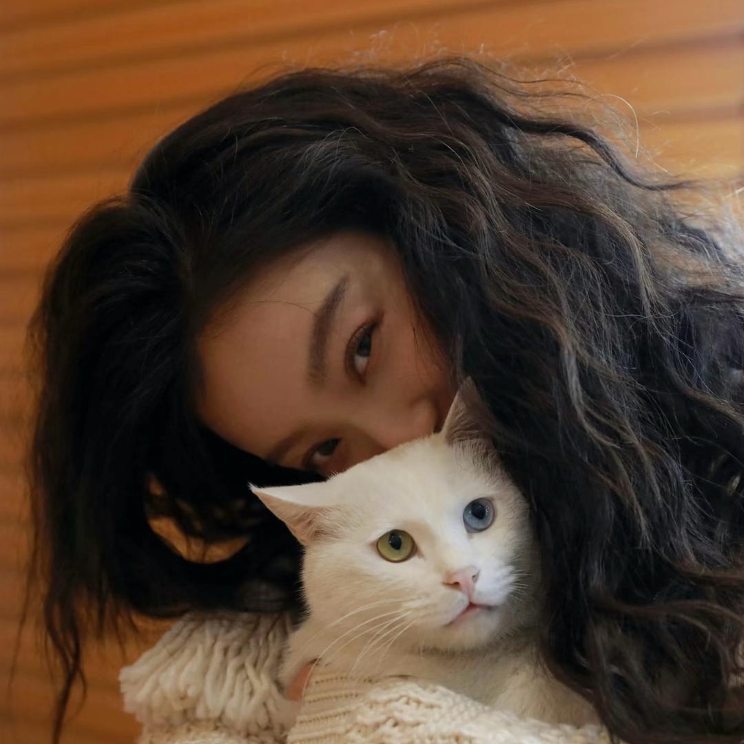 ᥫᩣ༠°
