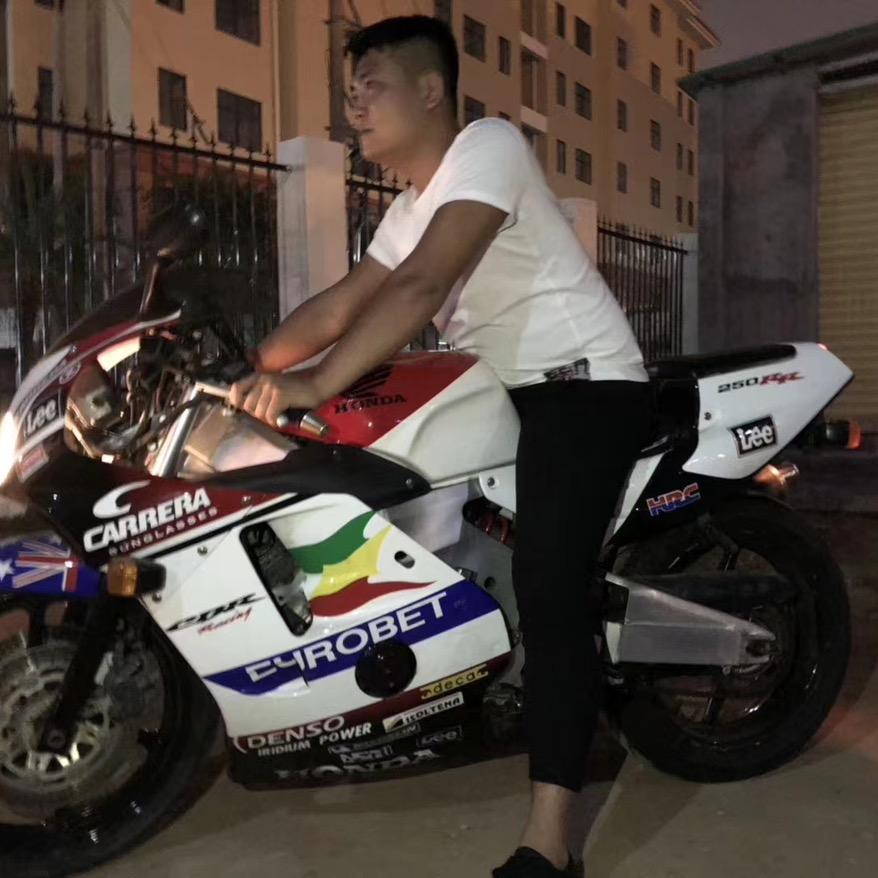 库尔扎二✌️