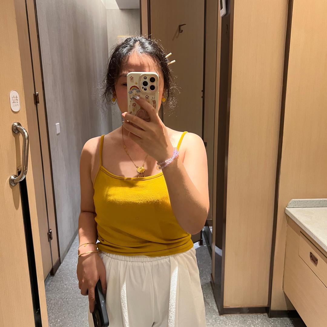 六楼金铺黄金张倩倩